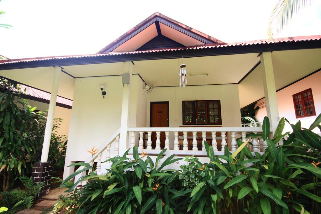 فندق Fullmoon House Samui شاطئ لاماي الغرفة الصورة